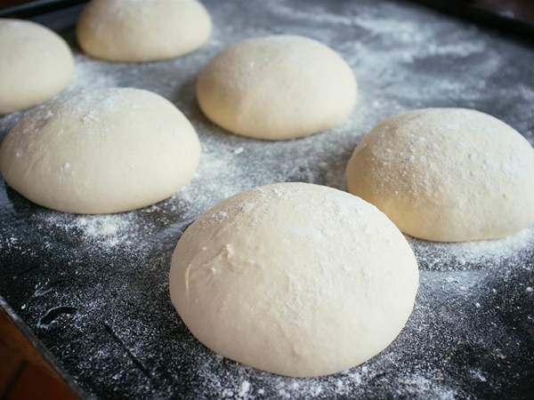 Pizza deegbol